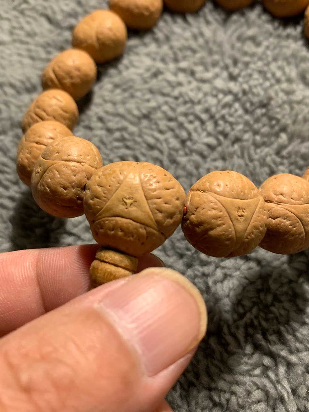 毕业配制尼泊尔龙眼菩提手串单圈王!!!