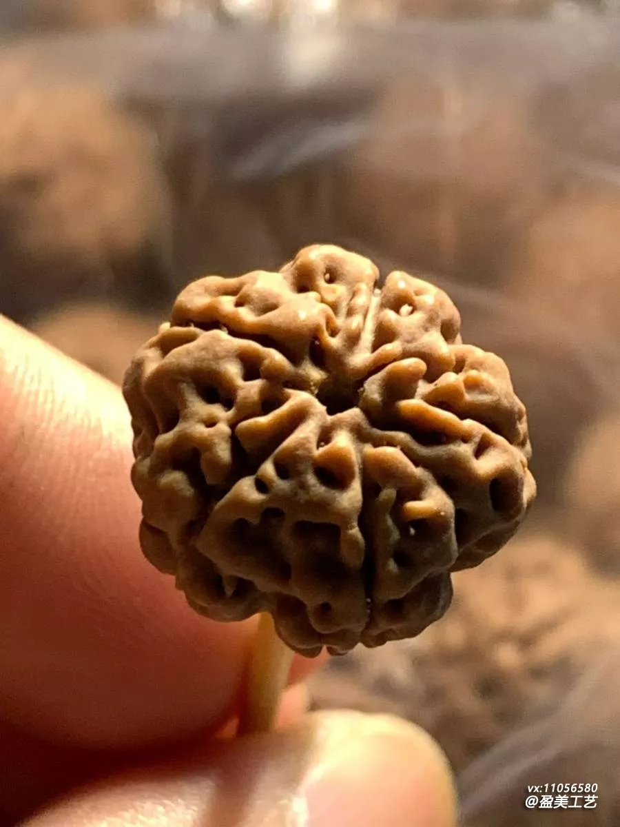 帮客户挑了一串矮桩爆肉 他说比直播间买的强太多